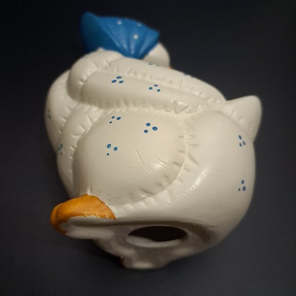 Vintage 1987 Female Duck Figurine With Blue Bonnet & Orange Feet - Picture 5 of 13